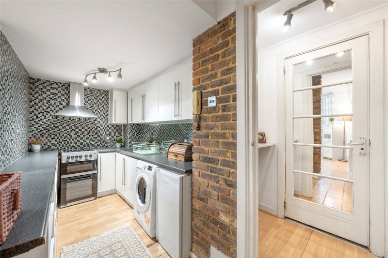 Sutherland Avenue, London, W9