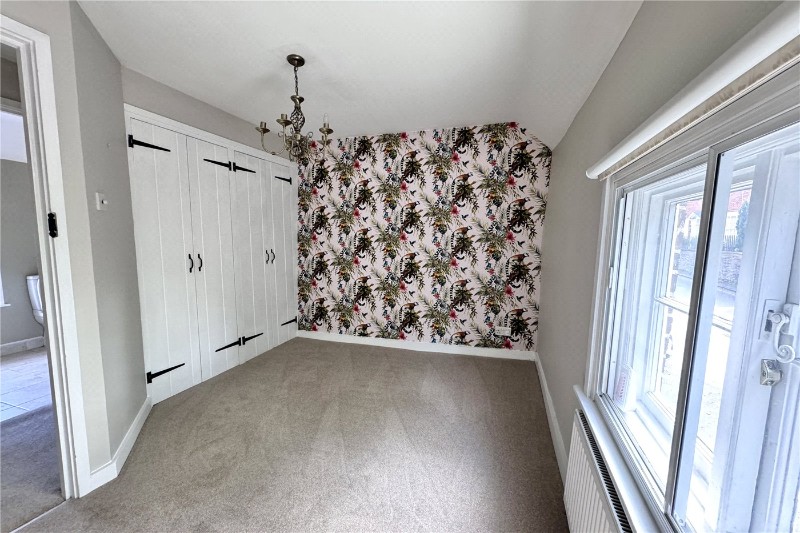 Wycombe End, Beaconsfield, HP9
