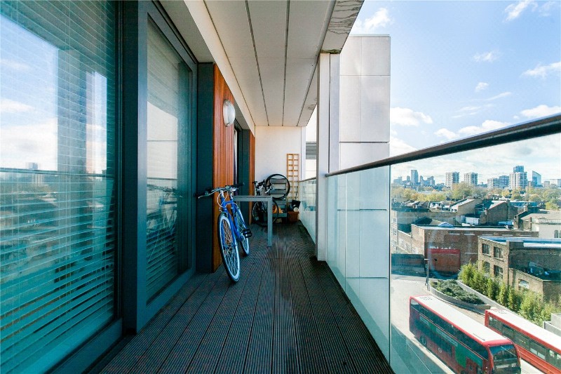 Roseberry Place, LONDON, E8