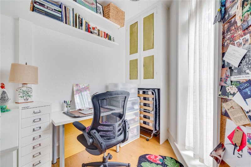 Challoner Street, London, W14