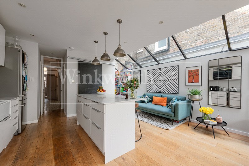 Bathurst Gardens, London, NW10