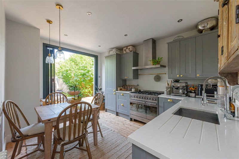 Monson Road, London, NW10