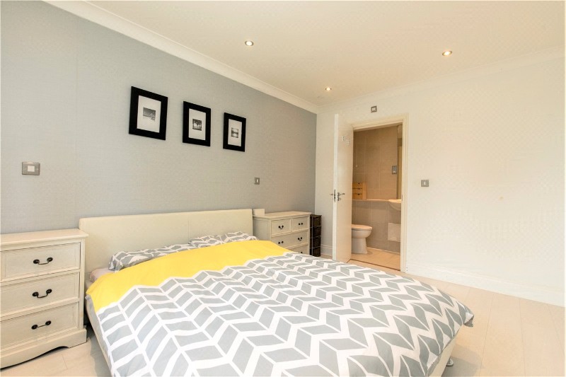 Montgomerie Mews, London, SE23