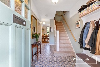 Hervey Close, Finchley, London, N3