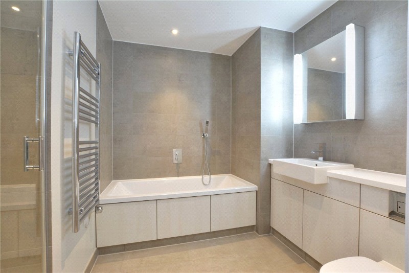 Wyndham Apartments, 67 River Gardens Walk, London, SE10