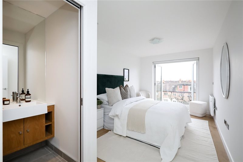 South Ealing Road, London, W5
