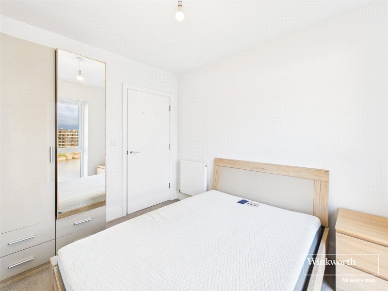 Flagstaff Road, Green Park, Reading, Berkshire, RG2