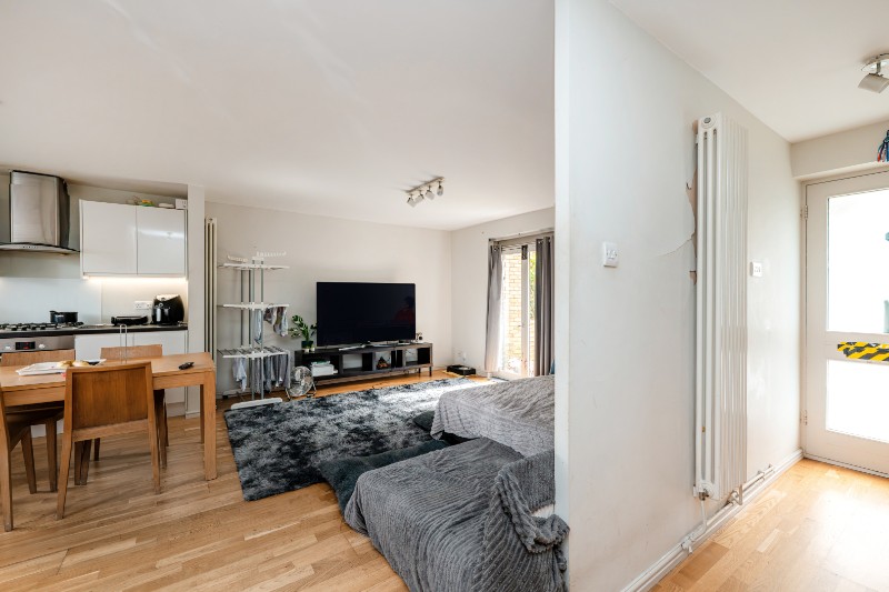 St. Ervans Road, London, W10
