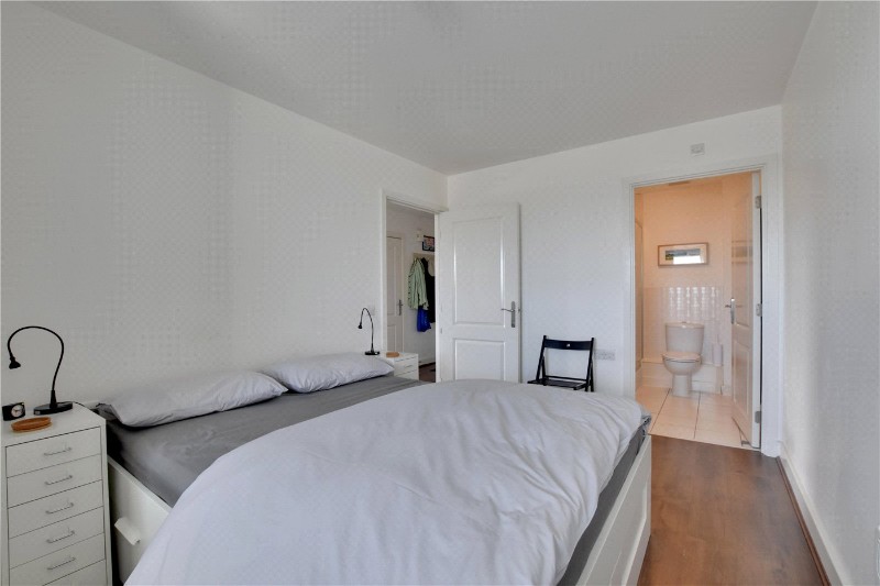 25 Tarves Way, Greenwich, London, SE10