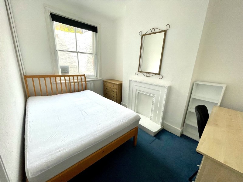 West Street, Farnham, Surrey, GU9