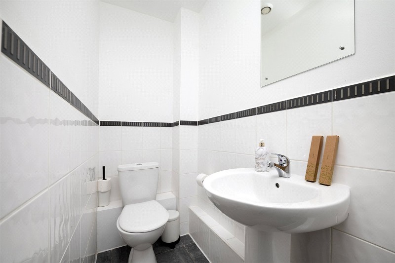 Benwell Road, London, N7