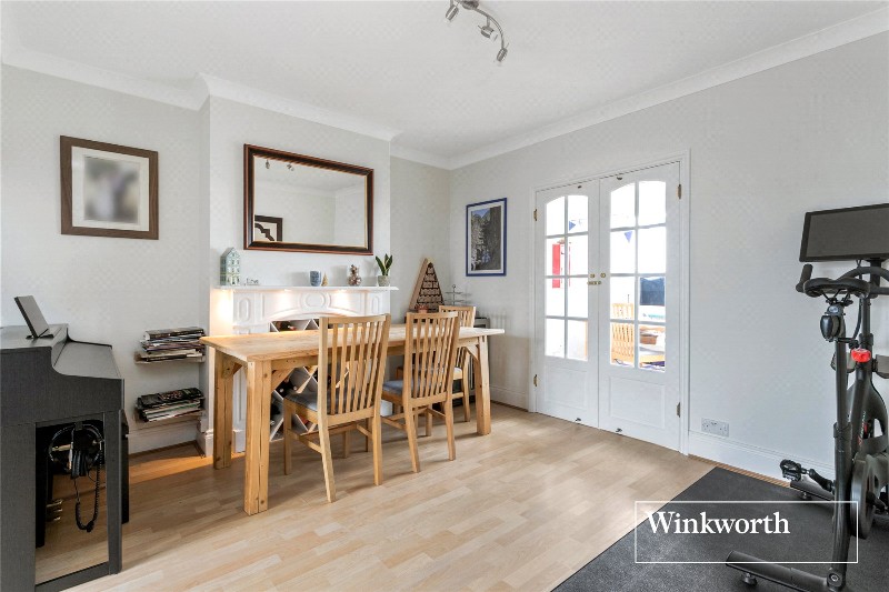 Woodfall Avenue, High Barnet, EN5