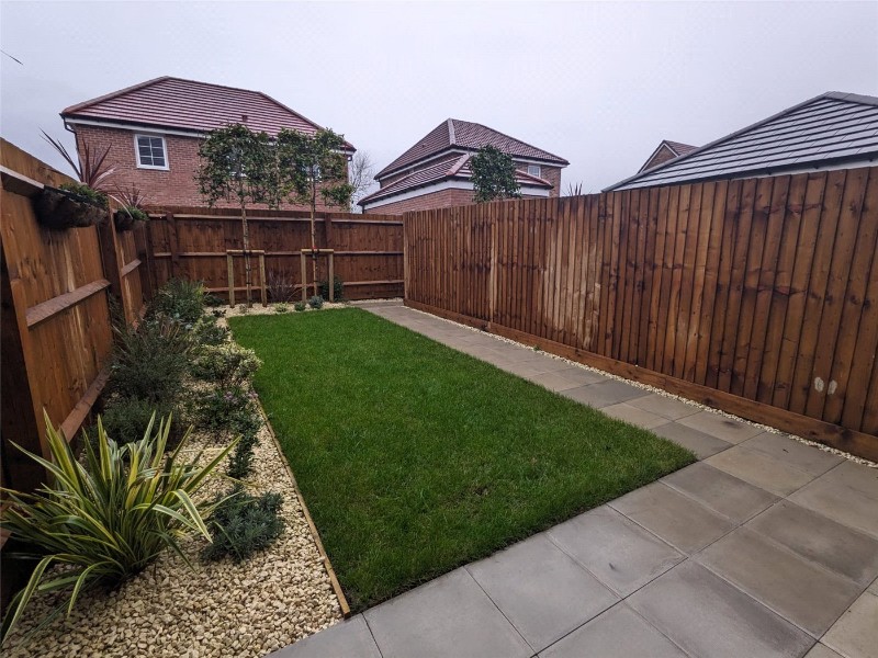 Bates Close, Bourne, Lincolnshire, PE10