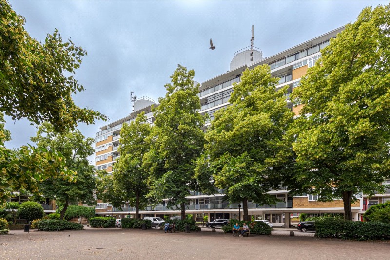 Blackstone House, Churchill Gardens, London, SW1V