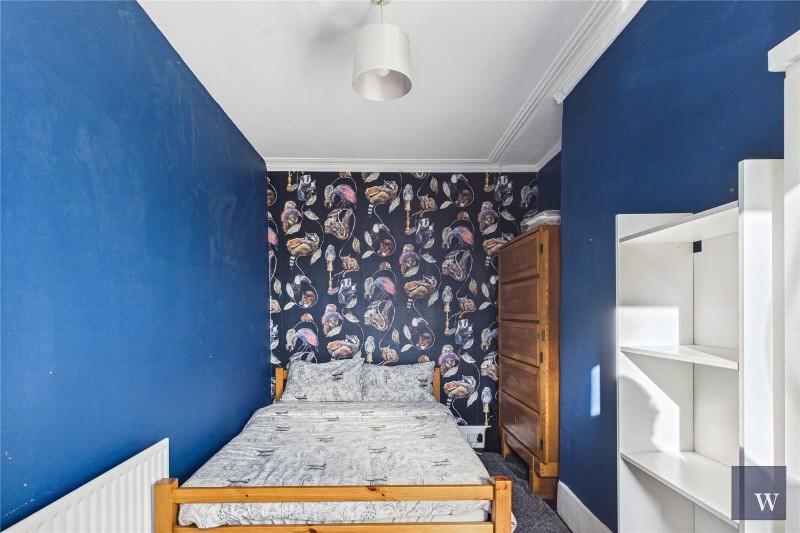 Deronda Road, London, SE24