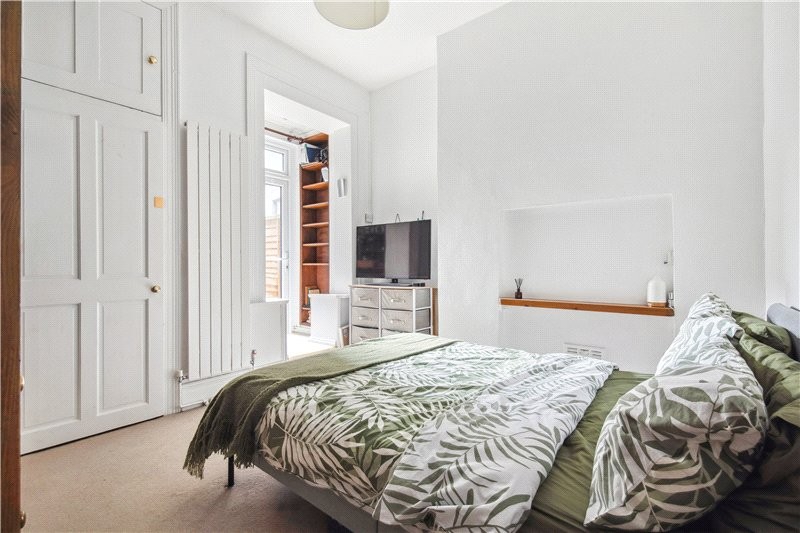 Glengariff Mansions, South Island Place, London, SW9