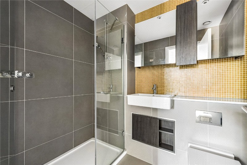 Newnton Close, London, N4