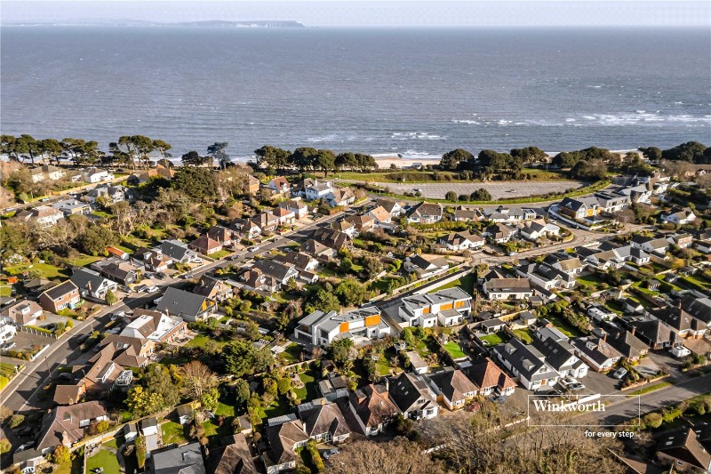 Avon Run Close, Friars Cliff, Christchurch, Dorset, BH23