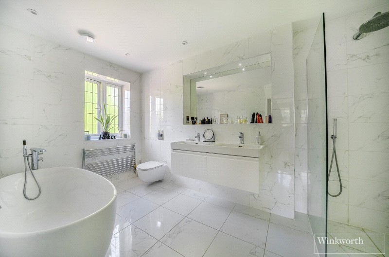 Bagshot Road, Chobham, Surrey, GU24