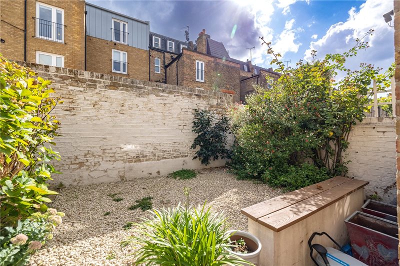 Chesson Road, London, W14