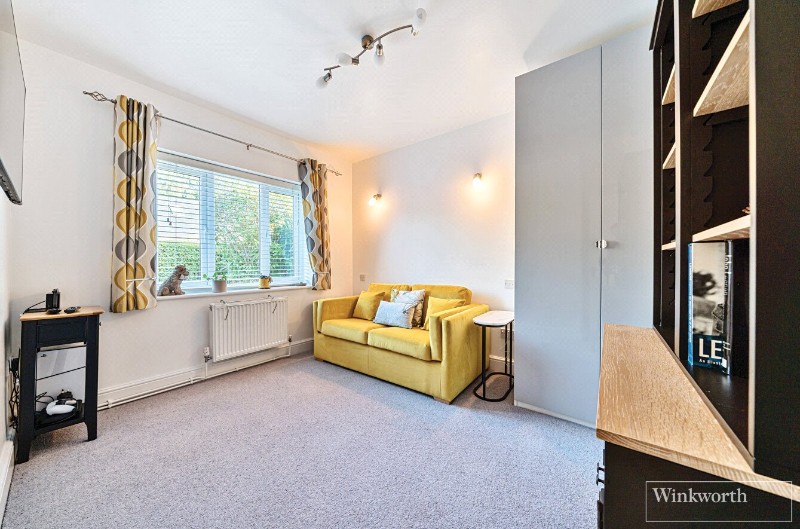 Waverley Road, Bagshot, Surrey, GU19