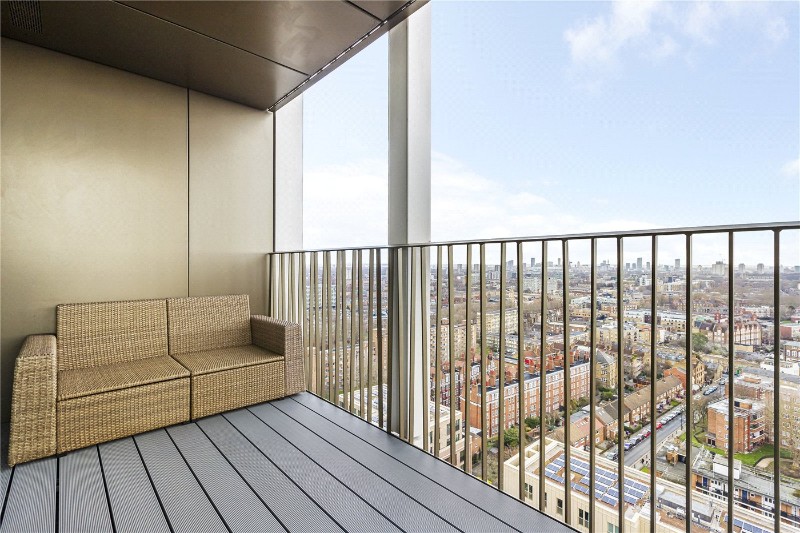Cendal Crescent, London, E1