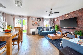 Walton Way, Newbury, Berkshire, RG14