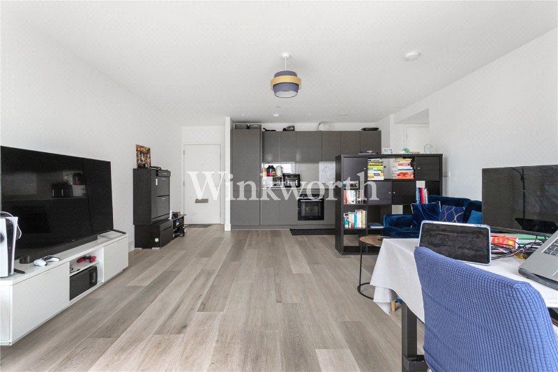 Daneland Walk, London, N17