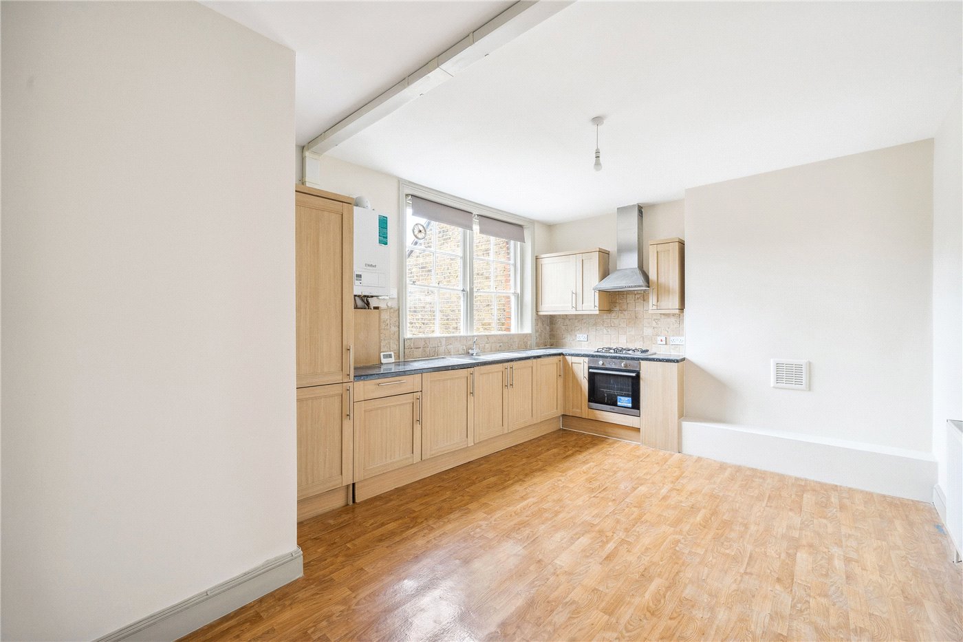 Eat-In Kitchen