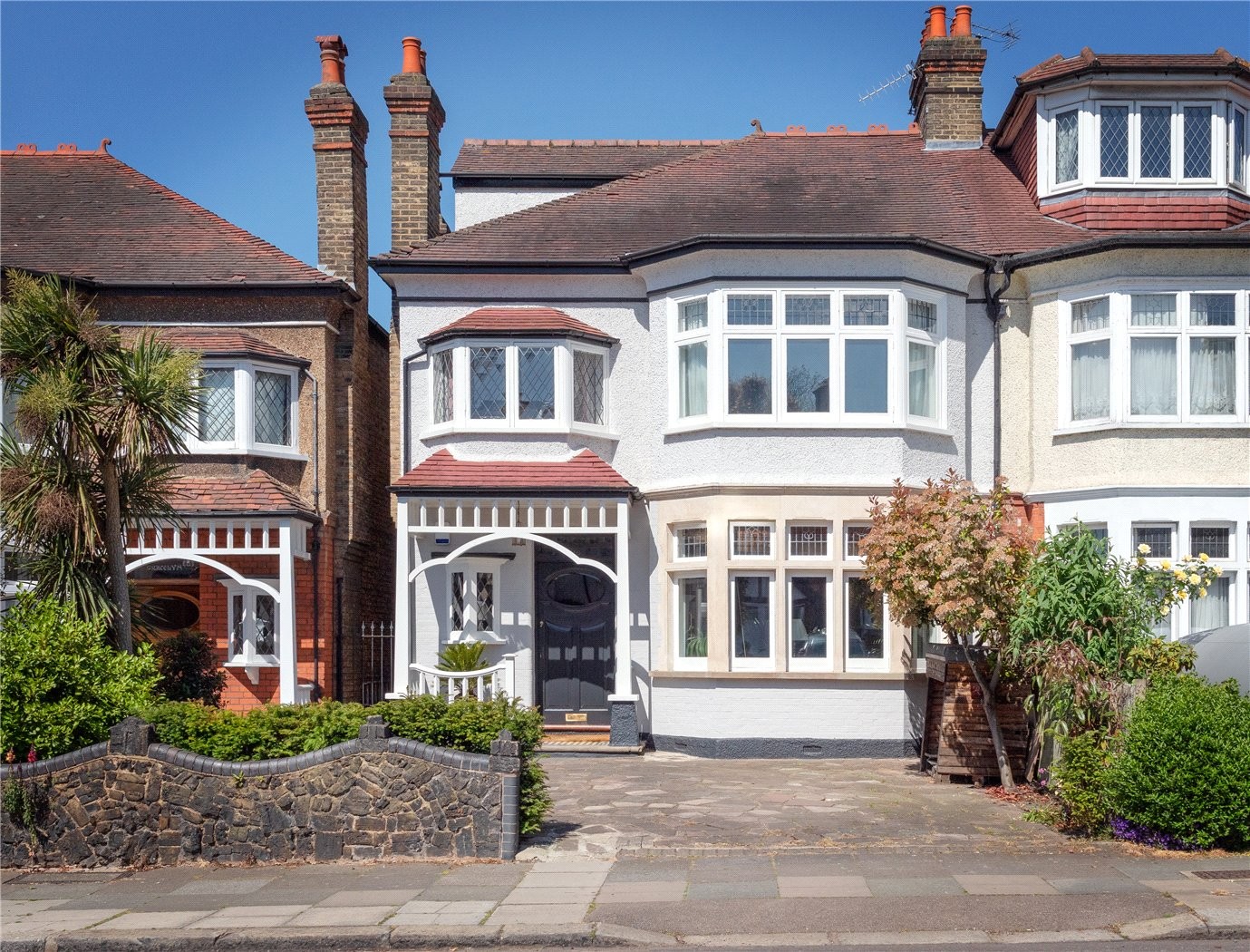 5 bedroom property for sale in Powys Lane, London, N13 (Ref PGN150311