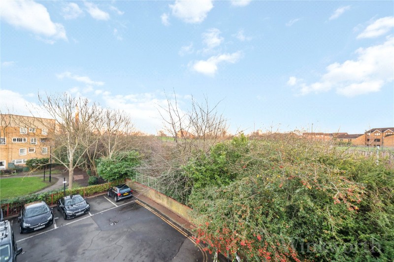 Lovelinch Close, London, SE15