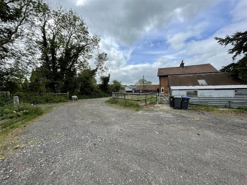 Lower Road, Erlestoke, Devizes, SN10