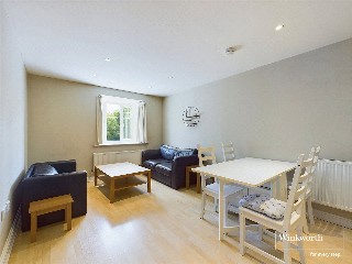 Ashdene Gardens, Reading, Berkshire, RG30