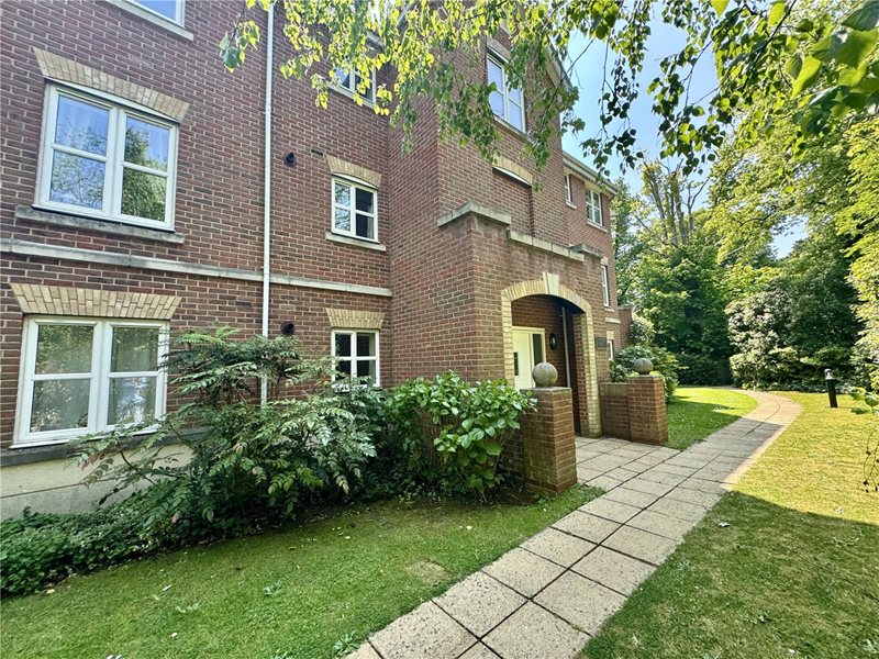 Hillcroft Close, Lymington, Hampshire, SO41