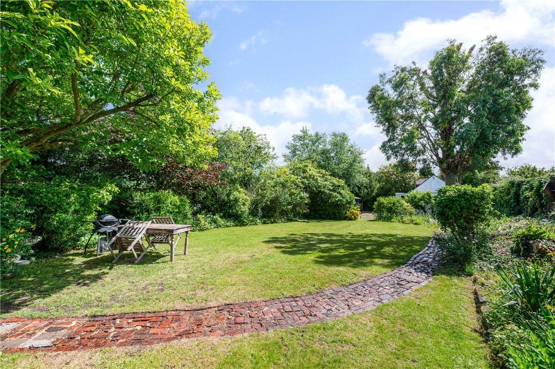 Main Road, Nutbourne, Chichester, West Sussex, PO18
