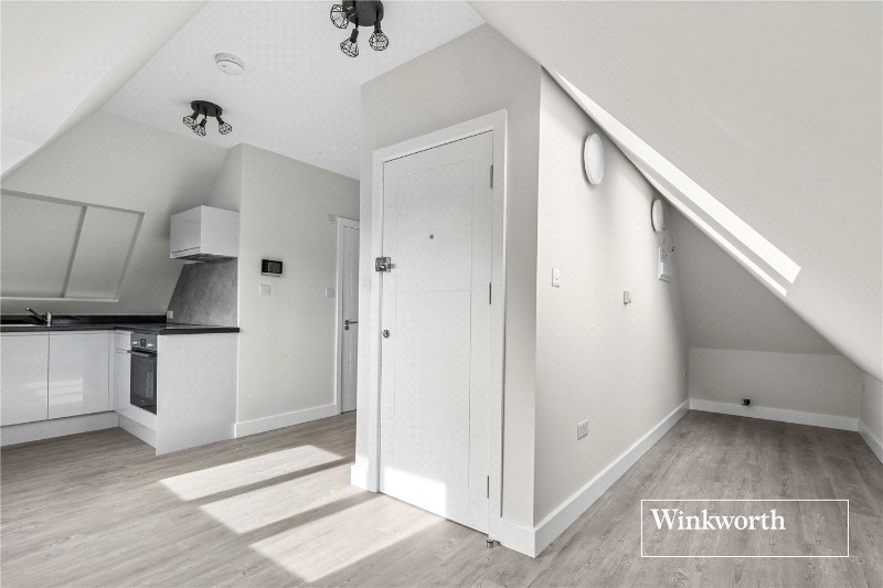 Wentworth Avenue, London, N3