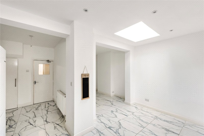 Sanderstead Road, London, E10