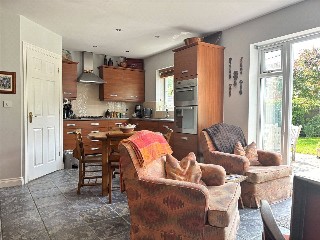 Fruitfields Close, Devizes, Wiltshire, SN10