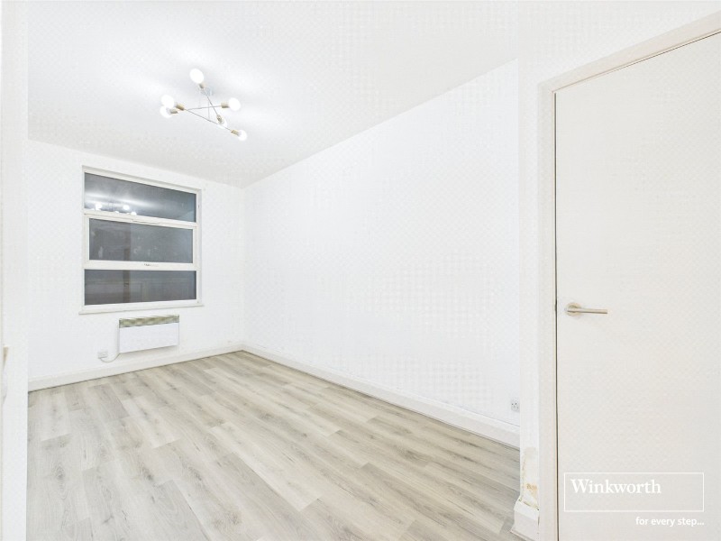 Flat 1, 151-153 West Hendon Broadway, London, NW9