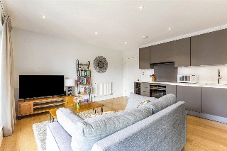 Triangle Place, London, SW4