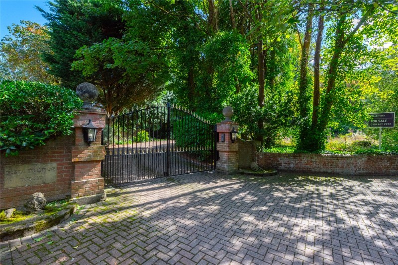 Heathlands Court, Wokingham, Berkshire, RG40