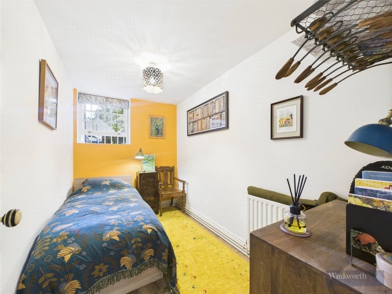 Uxbridge Road, Kingston upon Thames, KT1
