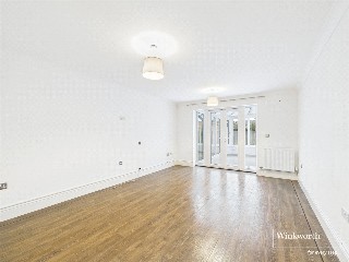 Collins Drive, Earley, Reading, Berkshire, RG6