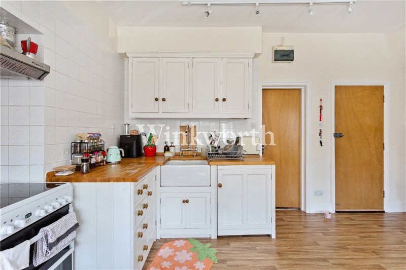 Abbortsford Avenue, London, N15