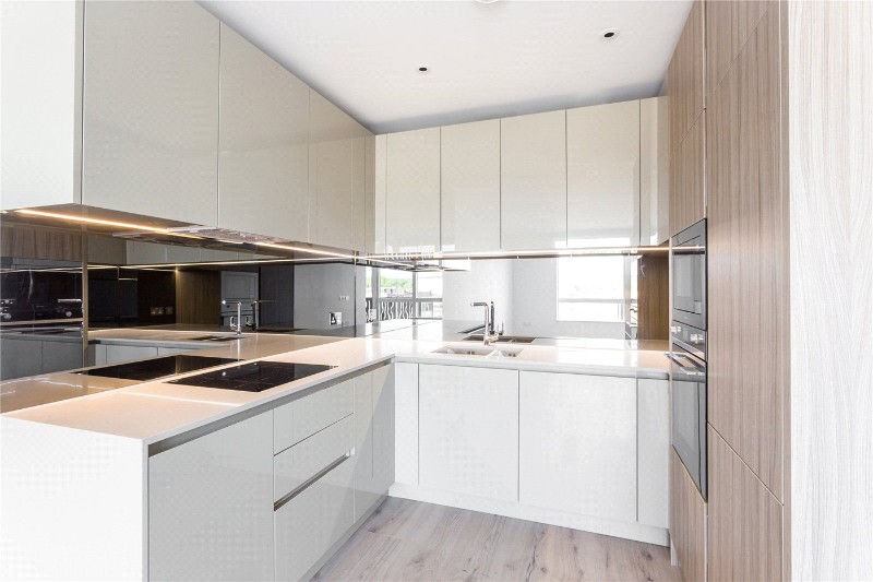 Basset Court, High Street, London, N8