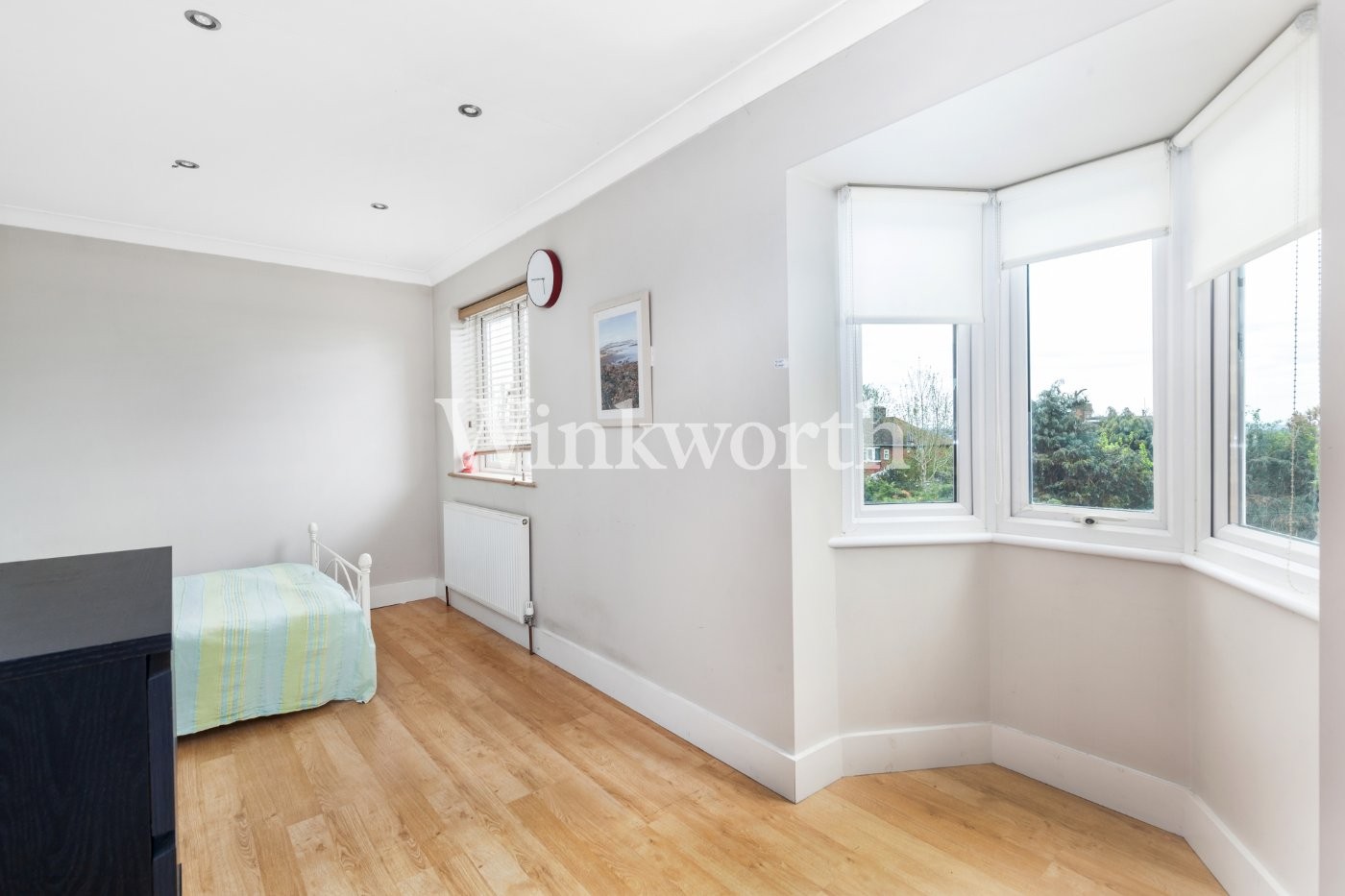 4 bedroom property for sale in Lakeside, Enfield, EN2 (Ref PGN230046