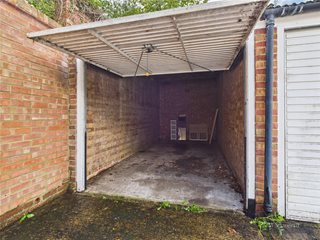 Cranes Park, Surbiton, KT5