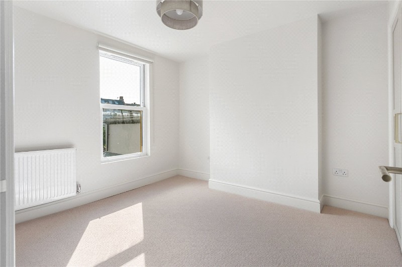 Garratt Lane, London, SW17