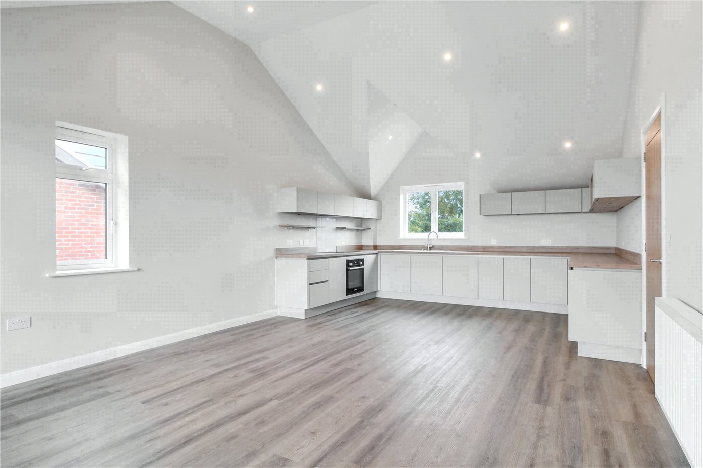 Kitchen & Living