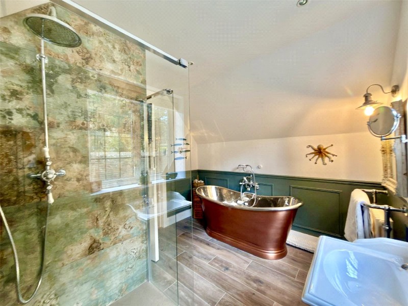 Sharvells Road, Milford on Sea, Lymington, Hampshire, SO41